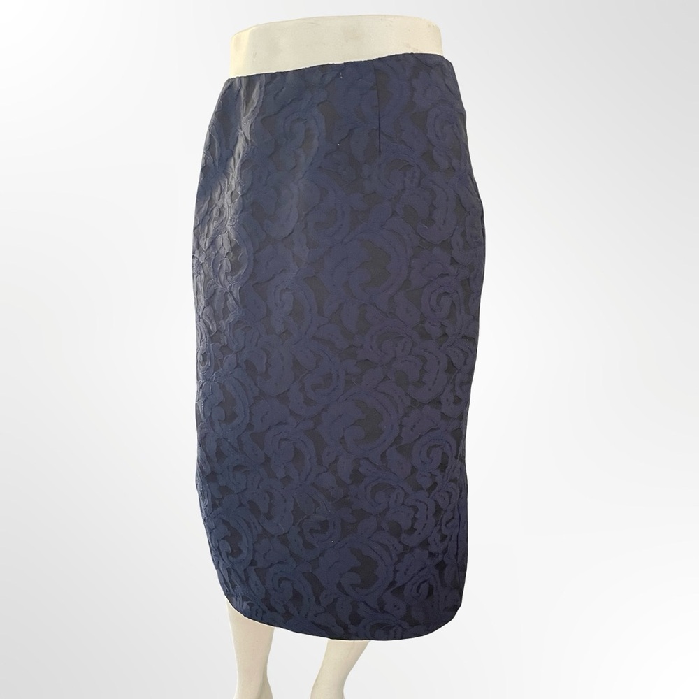 Cold water Creek Navy Blue Women's Skirt in size 6 - Picture 2 of 5